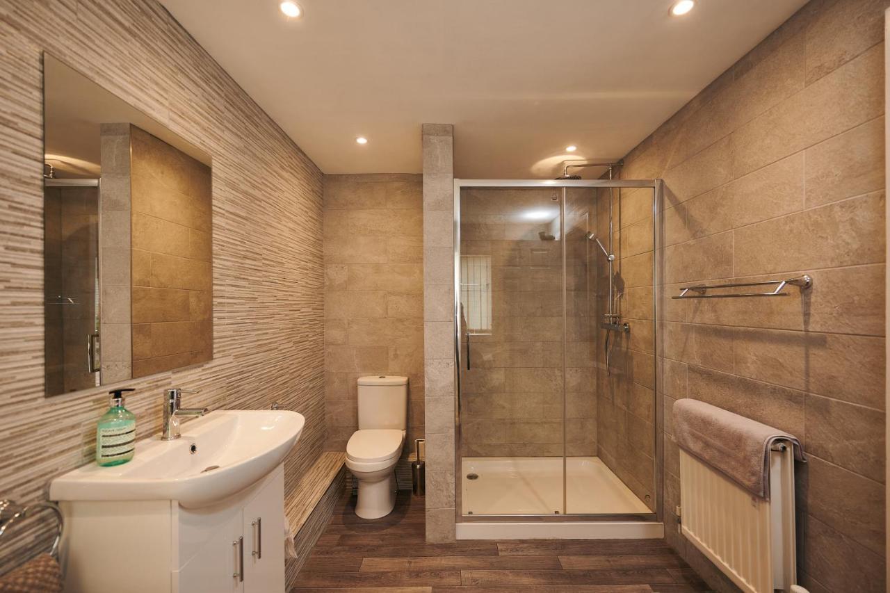 טנבי Sea Gem- Beautiful Family Home With Stunning Sea Views & Garden מראה חיצוני תמונה